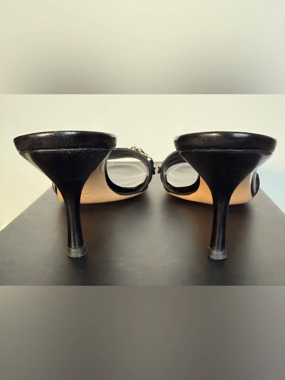 Gucci Black Leather Kitten Heel Sandals with Gold Chain Green and Red Webbing - Picture 5 of 14